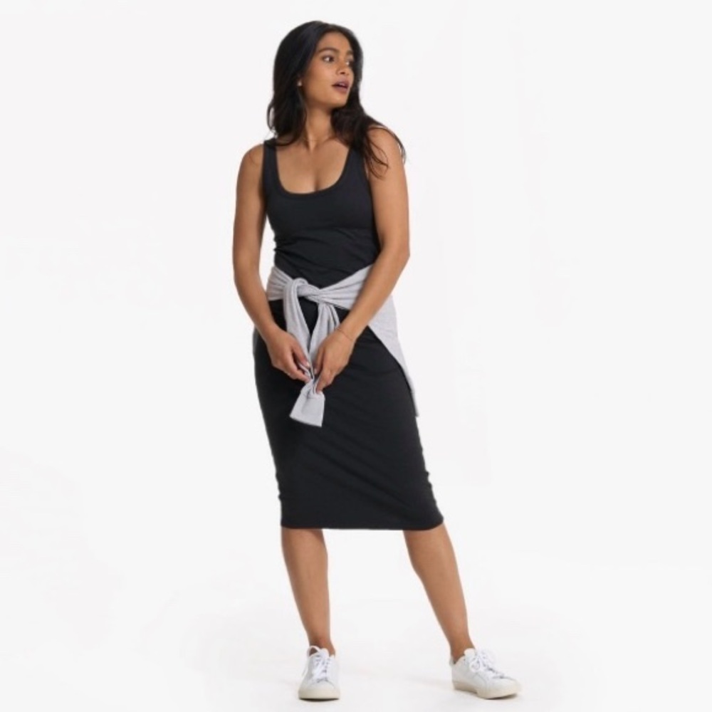 VUORI | Halo Essential Midi Dress | Black Heather | Size Large